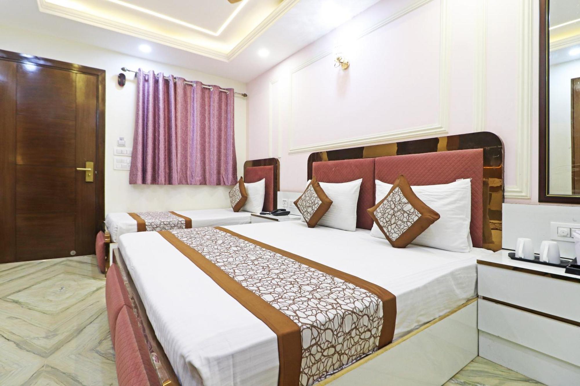 Hotel Samrat Residency 10 Mints Walking Distance Nizamuddin Railway Station Нью-Дели Экстерьер фото
