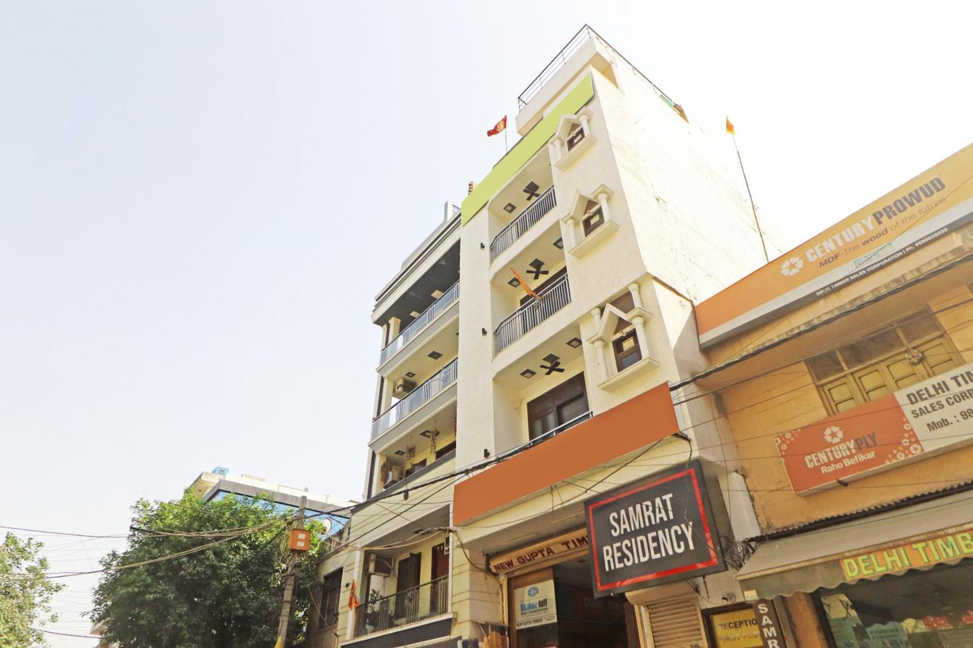 Hotel Samrat Residency 10 Mints Walking Distance Nizamuddin Railway Station Нью-Дели Экстерьер фото